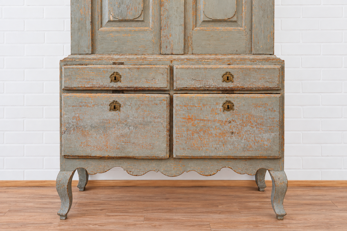 18th cent. Swedish Rococo Cabinet