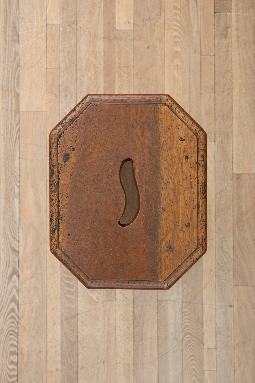 18th cent. French Walnut Stool (3 of 3)