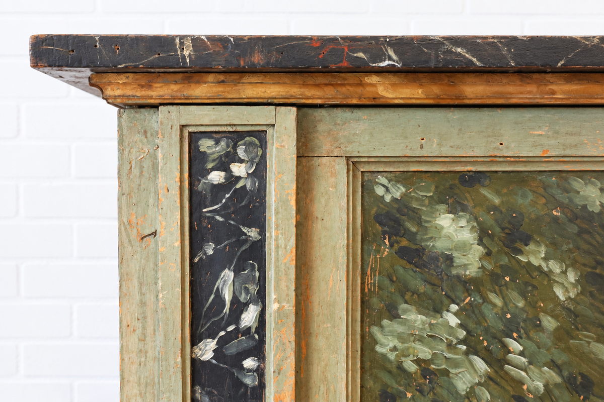 18th cent. Italian Faux Marble Cabinet