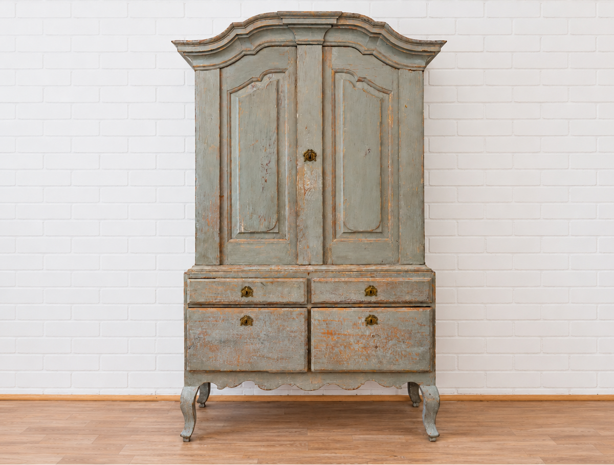 18th cent. Swedish Rococo Cabinet