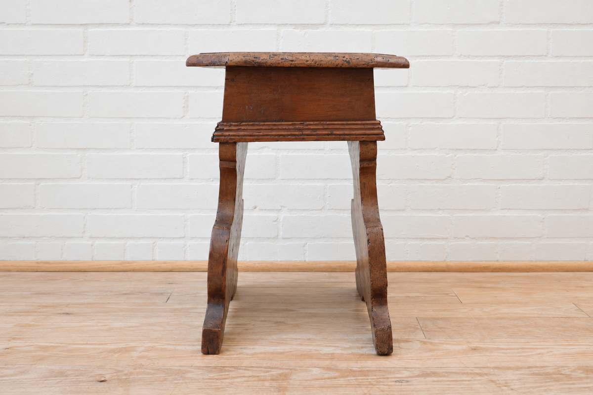 18th cent. French Walnut Stool (3 of 3)