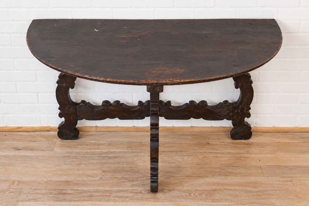 18th cent. Italian Walnut Console