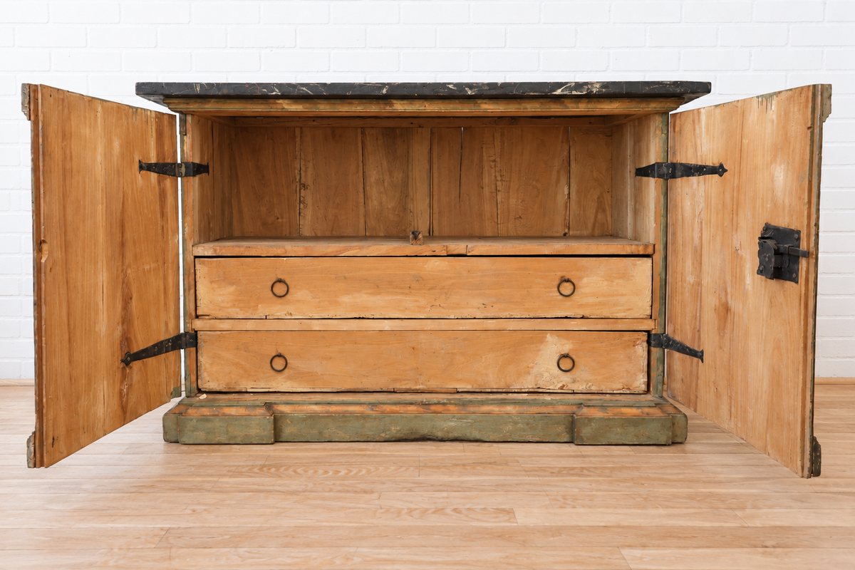 18th cent. Italian Faux Marble Cabinet